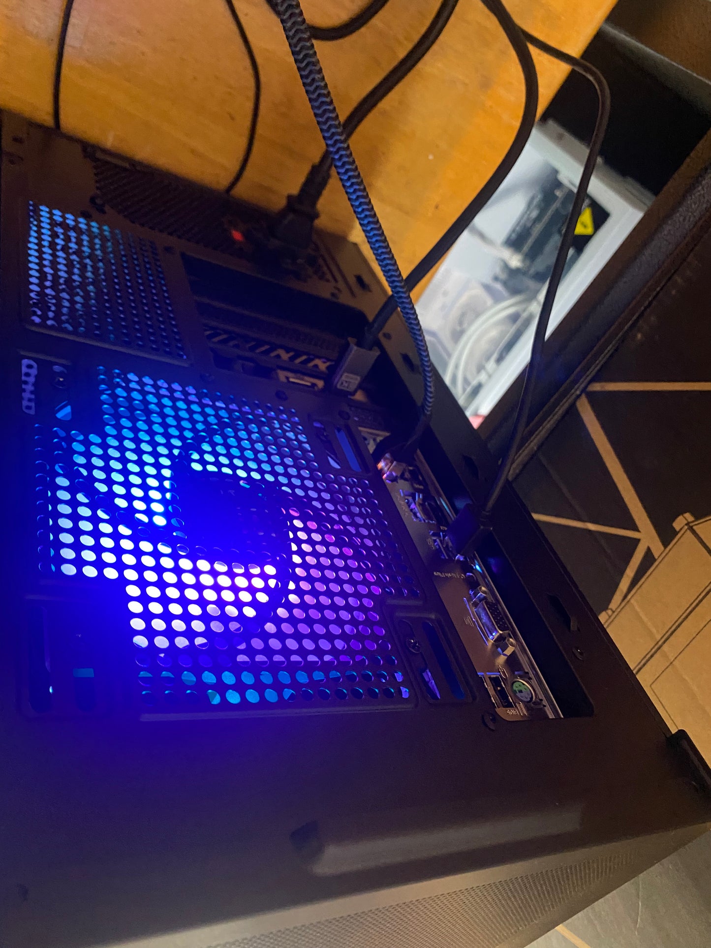 #041 Black Friday deal $1650 with 4070 super and 9600X